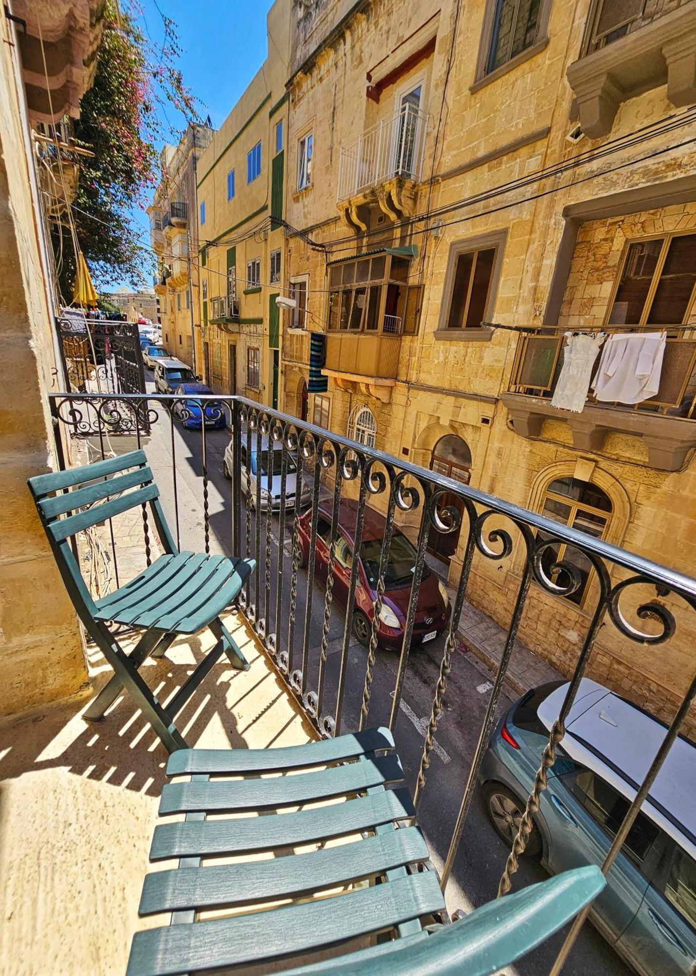 Dar Garigor Apartment Cospicua Ngoại thất bức ảnh