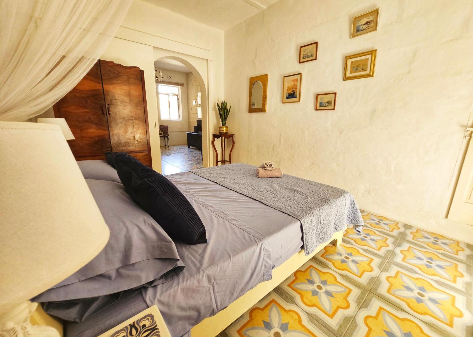 Dar Garigor Apartment Cospicua Ngoại thất bức ảnh
